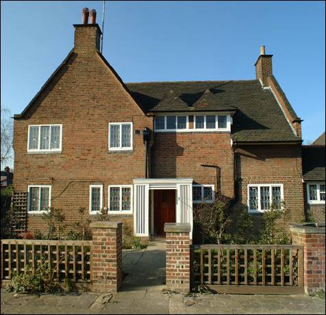 03 Rotherwick Road